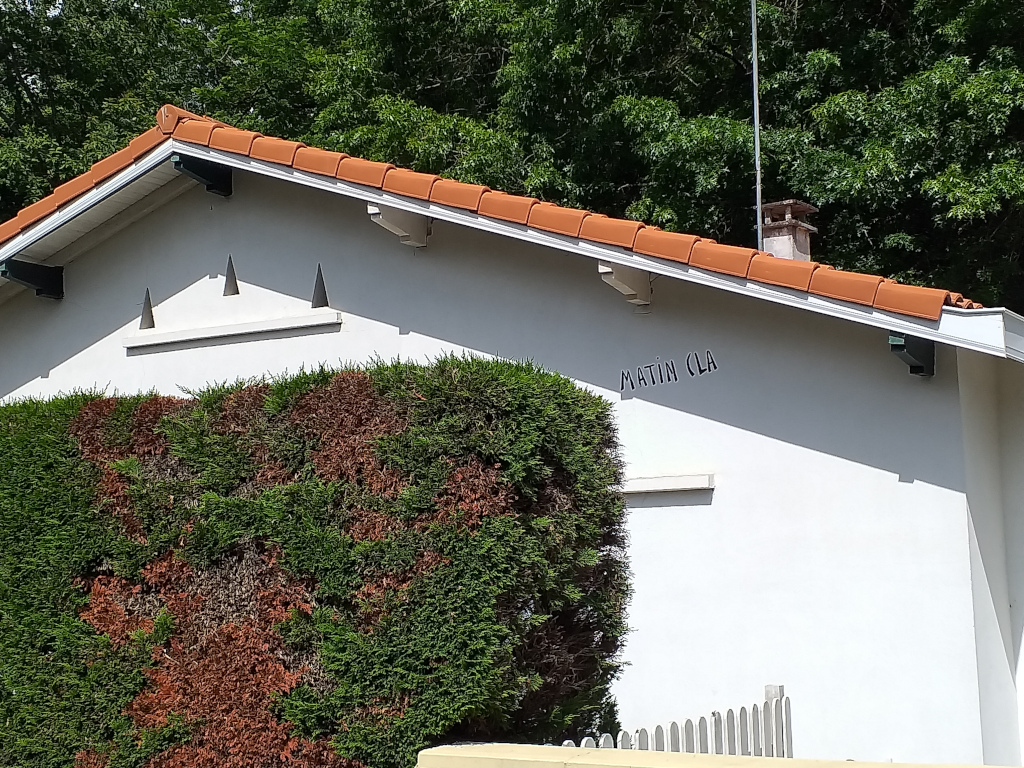 Narrosse - rue de la Tuilerie - "MATIN CLA"