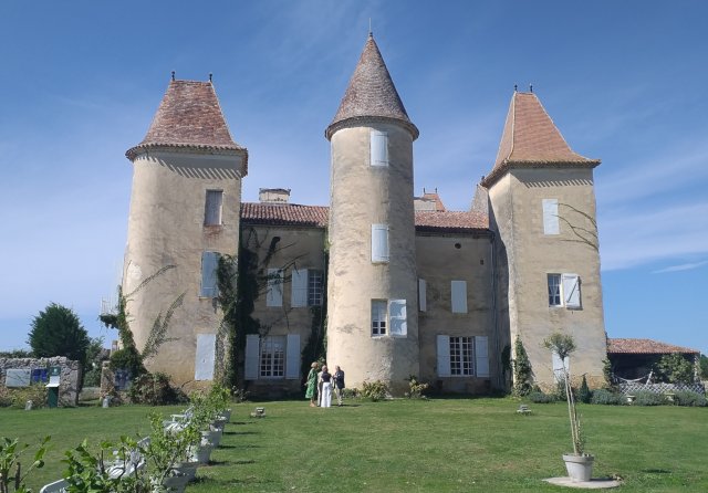 Escalans, près de Gabarret - le château de Caumale