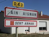 Saint Aignan / Sent Anhan - Pancarte "bilingue" devant le lotissement de Laroudé.